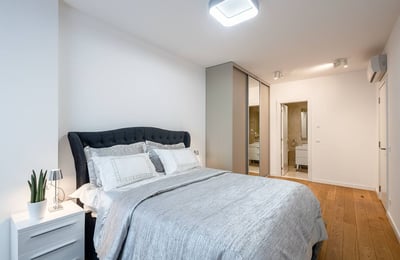 Location longue durée d’un appartement élégant de 3 pièces, 88 m², Skyline Residence, Belgrade, Serbie